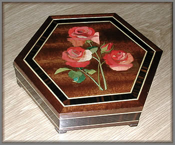 Marquetry applied to a box